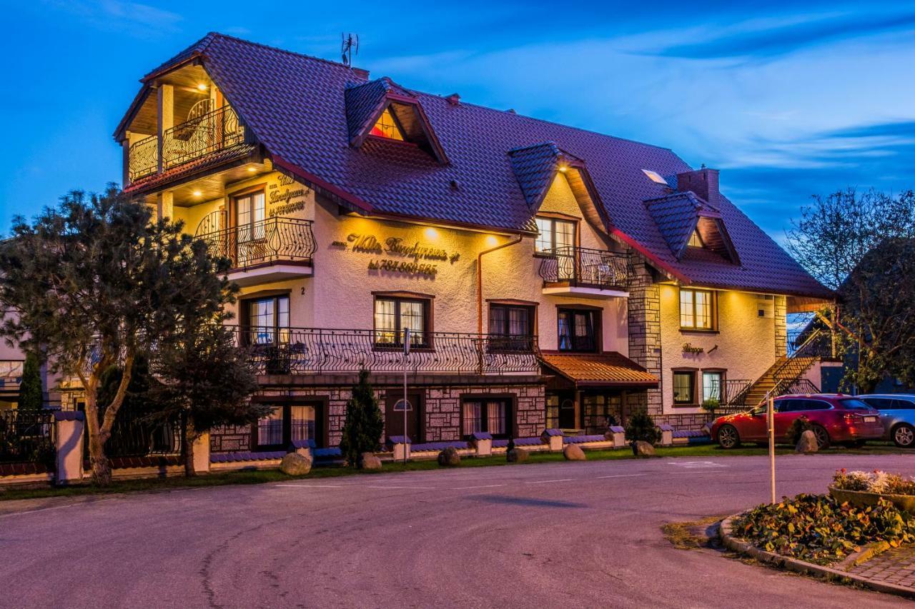 Willa Bursztynowa Rewa Exterior foto